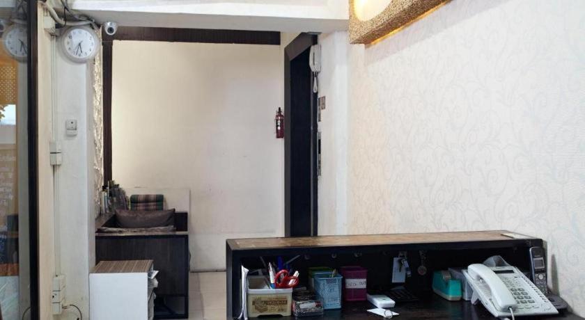 Hotel White House Asoke Sukhumvit 18 Bangkok