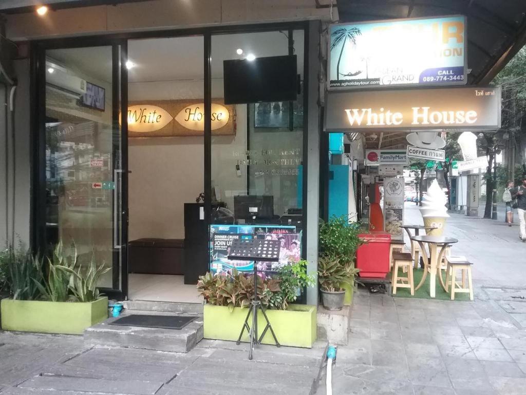 Hotel White House Asoke Sukhumvit 18 3*