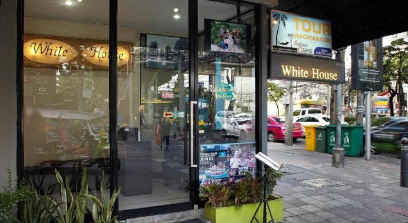 Hotel White House Asoke Sukhumvit 18 3*